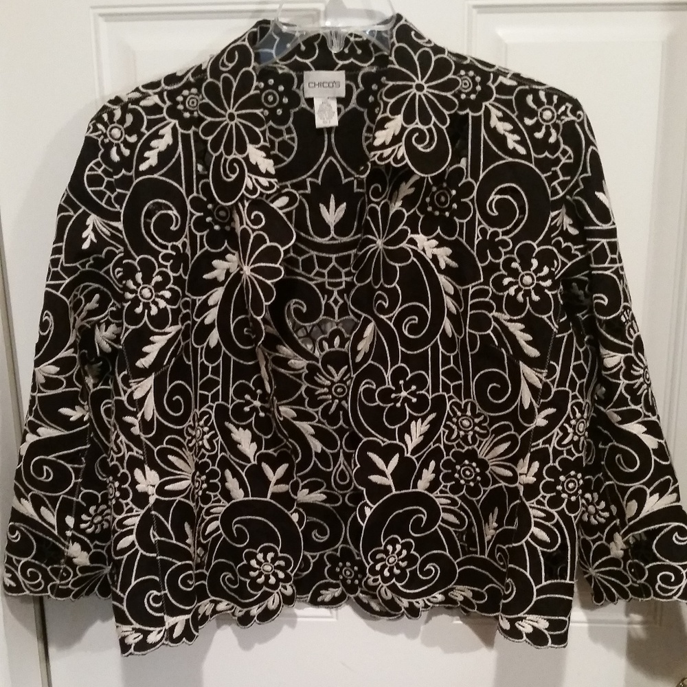 Chico's Blk & White Cut-Out Embroidered Jkt Sz 2=L